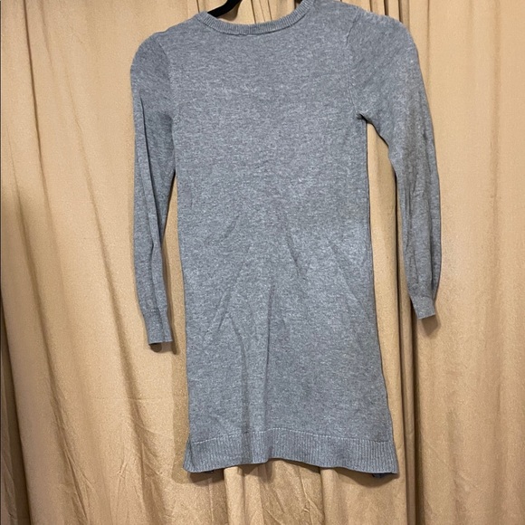 The Children's Place Gray Dress w/Embroidered Accent Patches REFER TO STAIN PICS - Picture 7 of 11